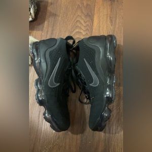 Vapor maxs